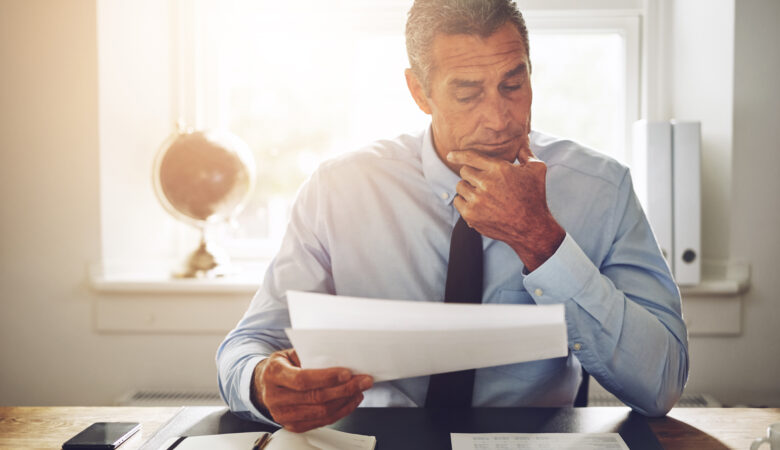 Passaggio di proprietà auto di un defunto: guida completa per gli eredi